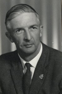Lloyd Horton Carins